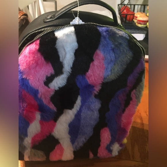 Current Mood Fuzzy Back Pack - Picture 3 of 6